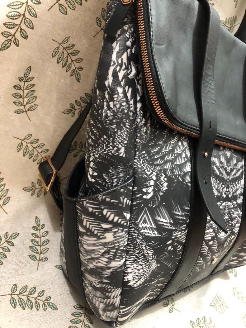 Givenchy Givenchy Leather Satchel Handbag - dmc Size ONE SIZE - 2 Thumbnail