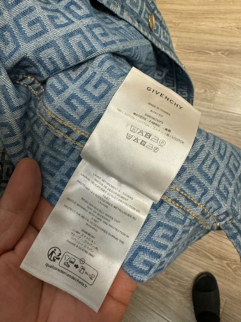 Givenchy Givenchy Denim Short Sleeve Shirt - dmc Size US L / EU 52-54 / 3 - 5 Thumbnail
