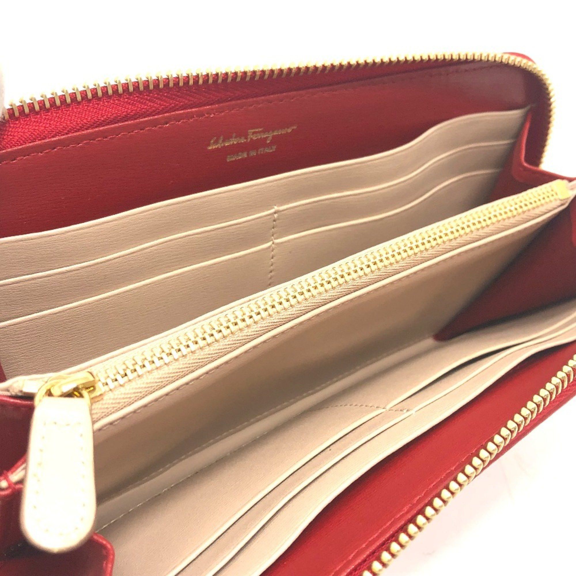 Salvatore Ferragamo Salvatore Ferragamo Gancini round zip wallet, leather, women's, red Size ONE SIZE - 10 Thumbnail