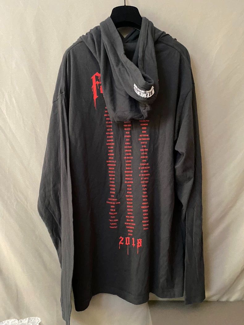 Vetements Vetements 18ss Graphic Print Hoodie-yf Size US S / EU 44-46 / 1 - 3 Thumbnail
