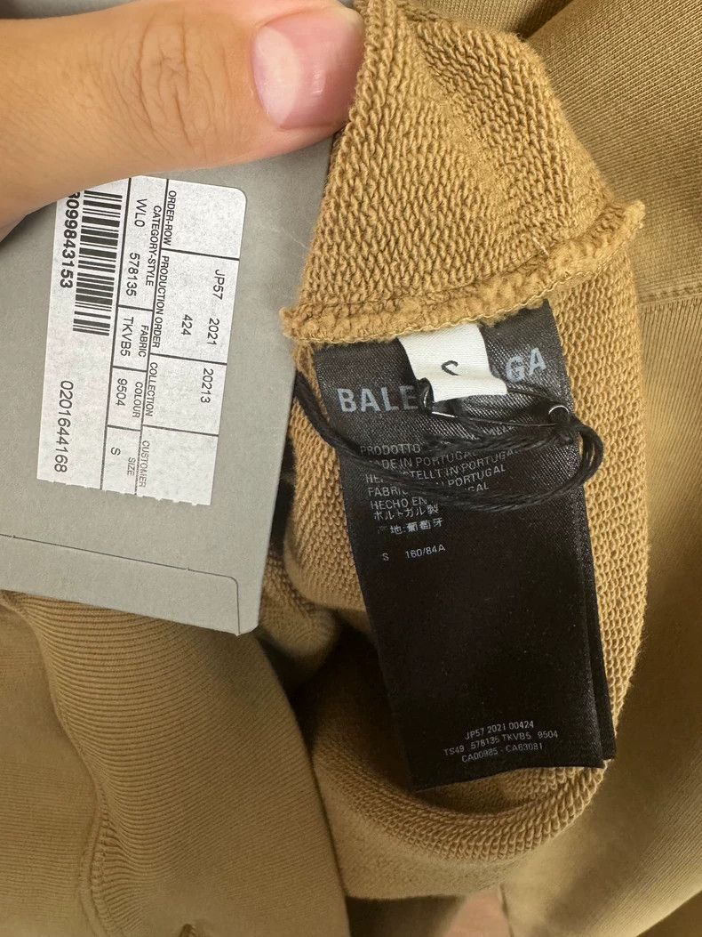 Balenciaga Balenciaga Beige Embroidered Logo Hoodie-yf Size US S / EU 44-46 / 1 - 5 Thumbnail