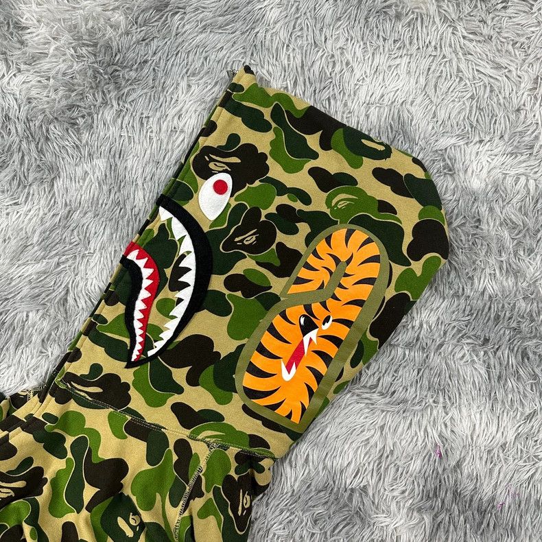 Bape BAPE Green Camo Shark Zip Hoodie-yf Size US XXL / EU 58 / 5 - 3 Thumbnail