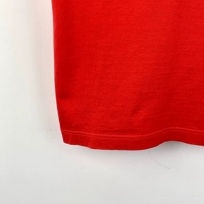 Louis Vuitton Louis Vuitton Red Logo Embroidered T-Shirt-yf Size US S / EU 44-46 / 1 - 4 Thumbnail