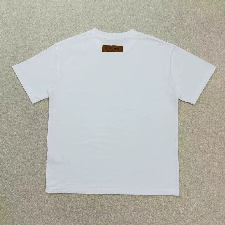 Louis Vuitton Louis Vuitton Embossed Logo Short Sleeve Tee-yf Size US M / EU 48-50 / 2 - 2 Thumbnail