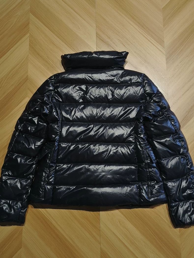 Moncler Moncler Women's Puffer Jacket-yf Size US XS / EU 42 / 0 - 2 Thumbnail