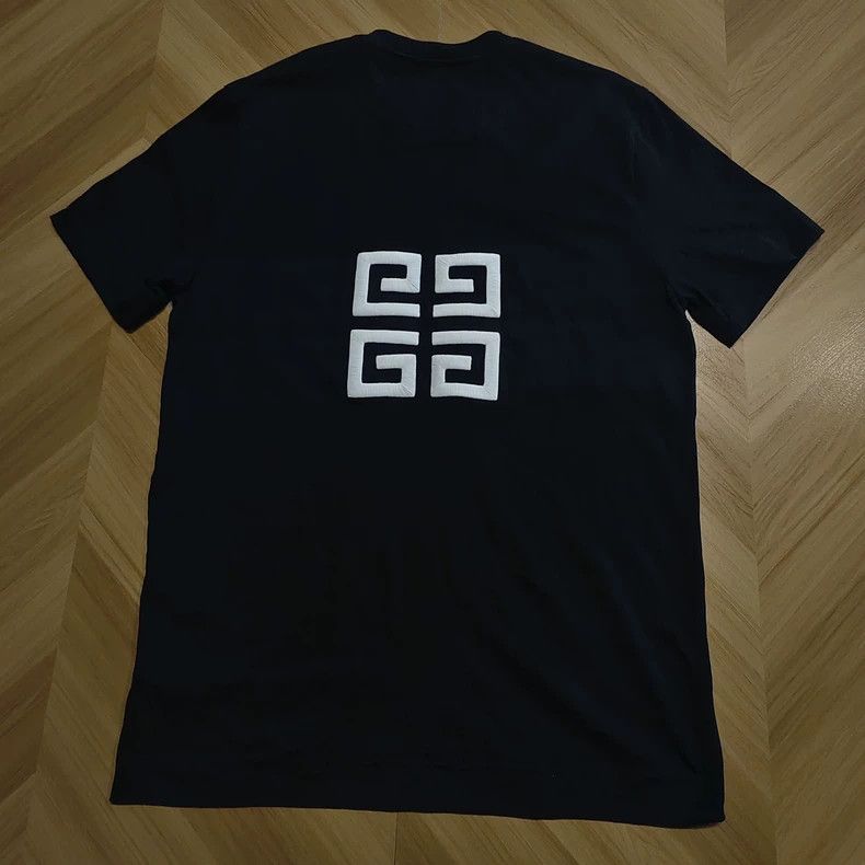 Givenchy Givenchy Letter Embroidered Short Sleeve Tee-yf Size US L / EU 52-54 / 3 - 2 Thumbnail