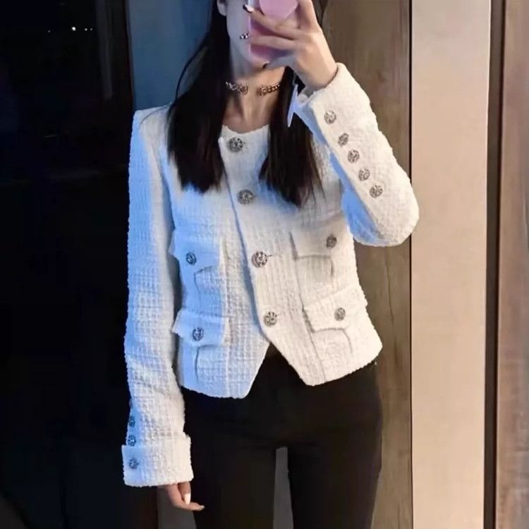 Chanel Chanel 22 Early Spring White Diagonal Button Coat - dmc Size US M / EU 48-50 / 2 - 2 Thumbnail