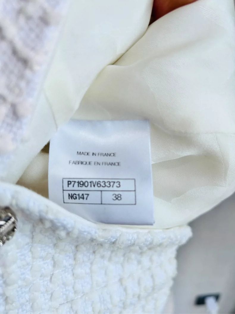 Chanel Chanel 22 Early Spring White Diagonal Button Coat - dmc Size US M / EU 48-50 / 2 - 5 Thumbnail