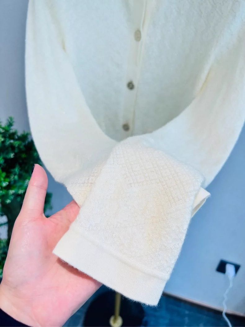 Chanel Chanel Round Neck Knit Cardigan - dmc Size US S / EU 44-46 / 1 - 3 Thumbnail