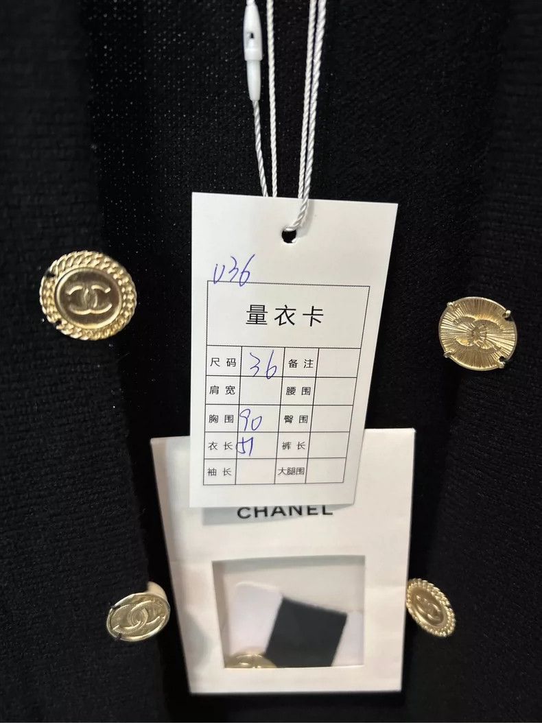 Chanel Chanel 22 Gold Button Cashmere Cardigan - dmc Size US S / EU 44-46 / 1 - 6 Thumbnail