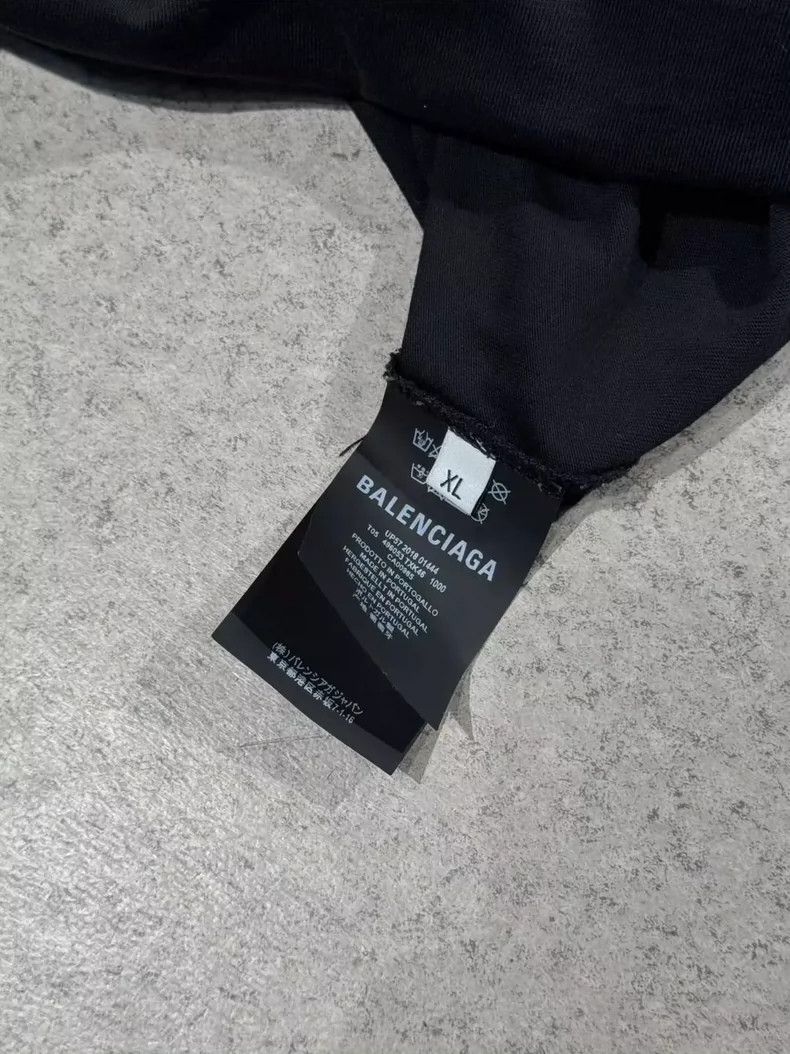 Balenciaga Balenciaga FW24 Back Embossed Black T-Shirt - dmc Size US XL / EU 56 / 4 - 3 Thumbnail