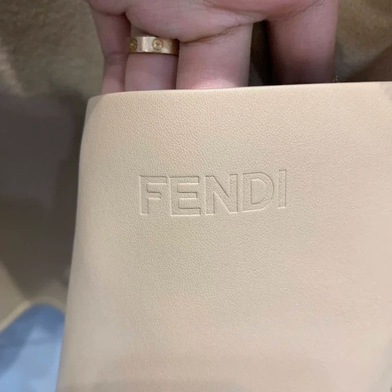 Fendi Fendi Beige Cropped Hooded Jacket - dmc Size US M / EU 48-50 / 2 - 5 Thumbnail