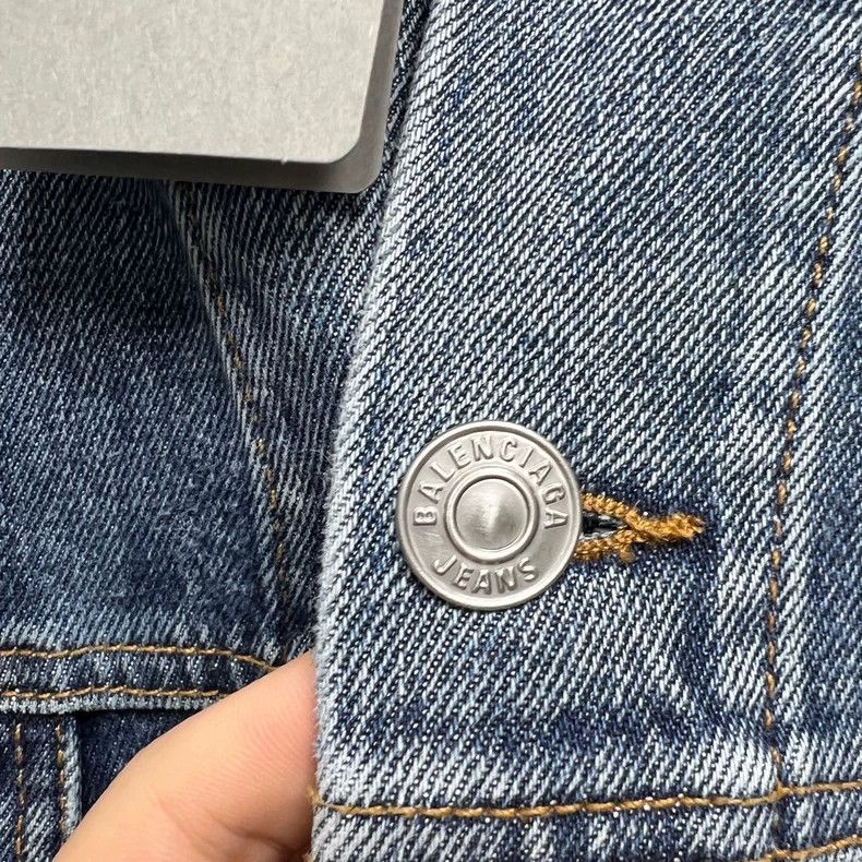 Balenciaga Balenciaga Fortnite Denim Jacket Limited - dmc Size US XS / EU 42 / 0 - 5 Thumbnail