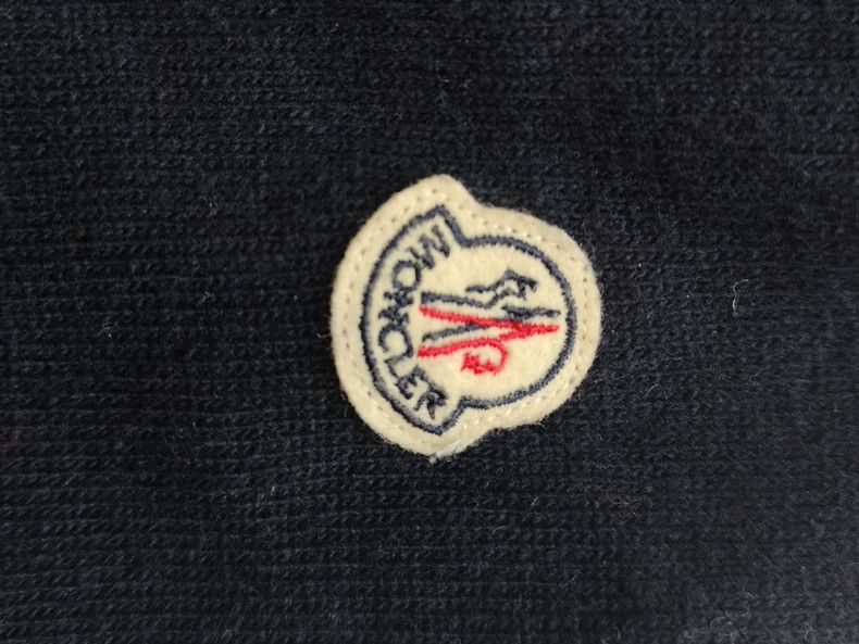 Moncler Moncler 100% Wool Crewneck Sweater-yf Size US M / EU 48-50 / 2 - 3 Thumbnail