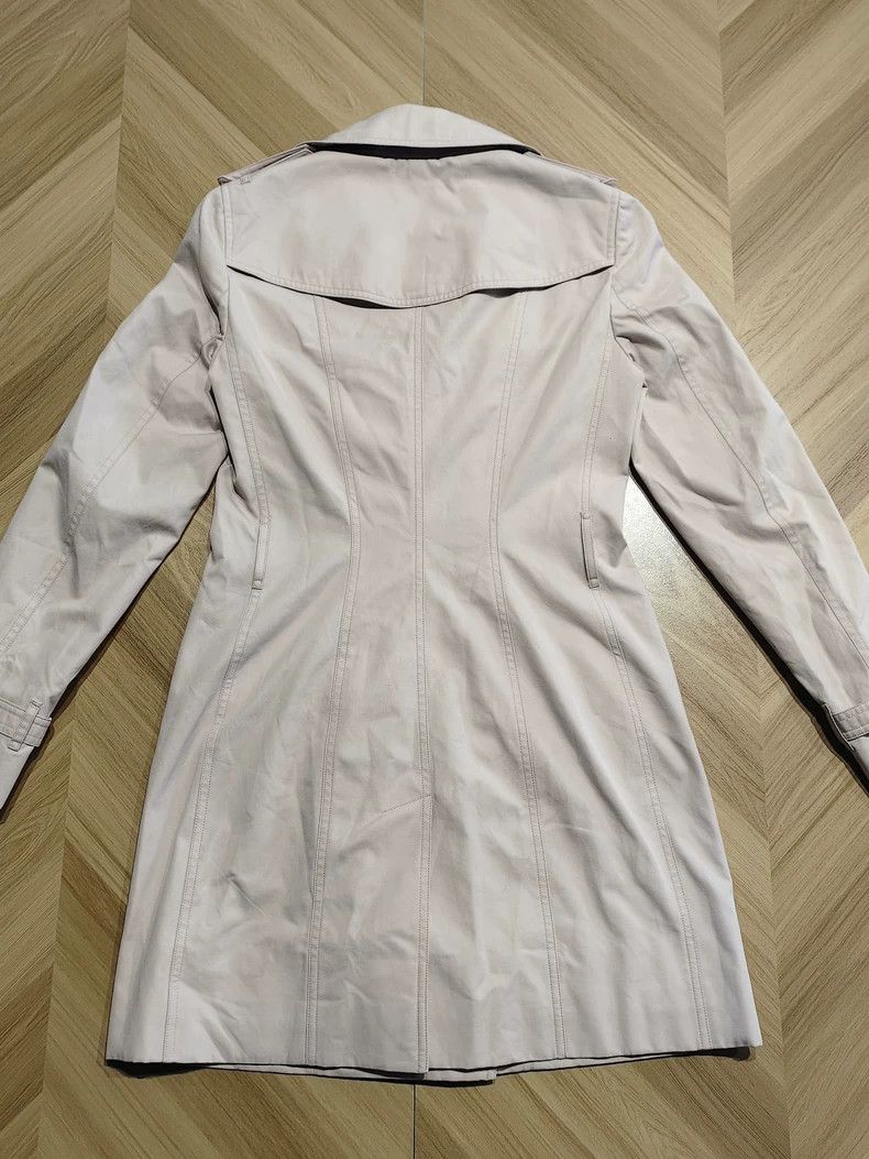 Burberry Burberry Women's Beige Trench Coat-yf Size US M / EU 48-50 / 2 - 2 Thumbnail