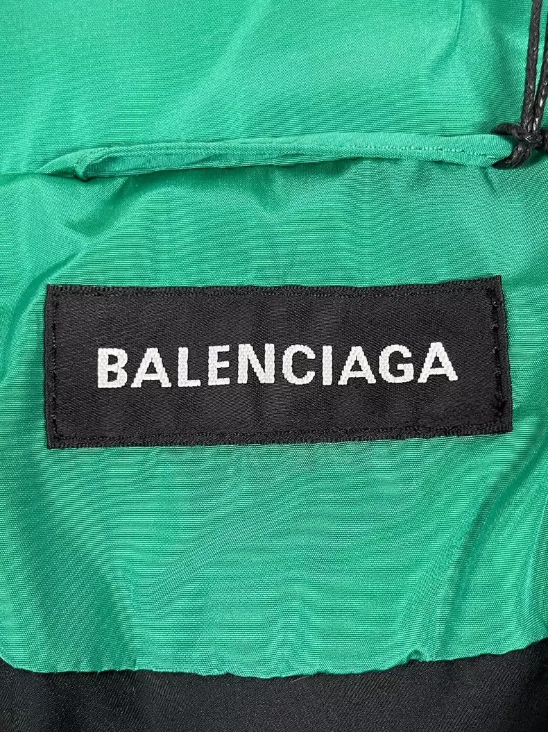 Balenciaga Balenciaga Green Puffer Jacket with Logo-yf Size US M / EU 48-50 / 2 - 4 Thumbnail