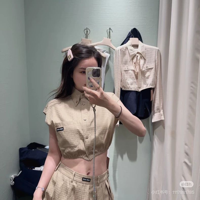 Miu Miu MiuMiu Sleeveless Logo Print Shirt-yf Size US M / EU 48-50 / 2 - 3 Thumbnail