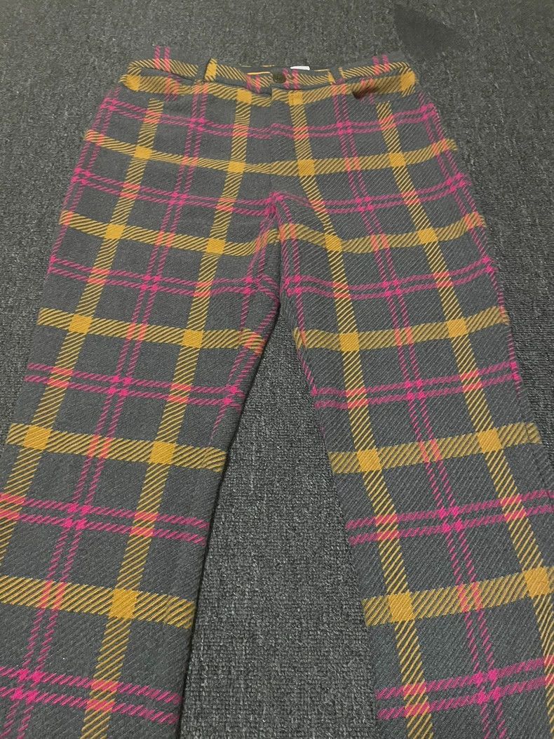 Vintage Hugo Boss Women's Plaid Casual Pants-yf Size US 26 / EU 42 - 2 Thumbnail