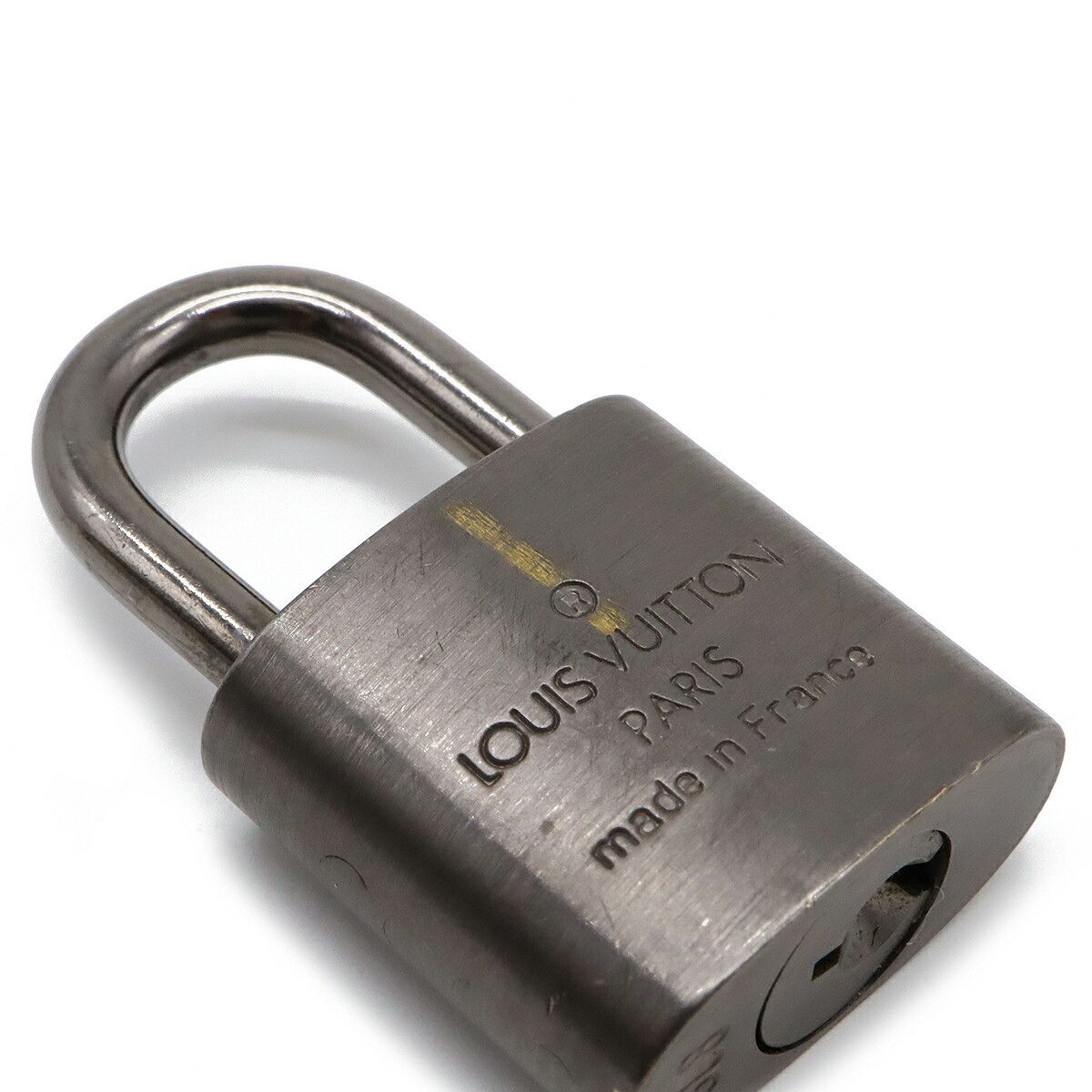Louis Vuitton Louis Vuitton Louis Vuitton Metal Padlock Lock and Key Set 308 Metal Other 308 DUTY FREE for USA Size ONE SIZE - 4 Thumbnail