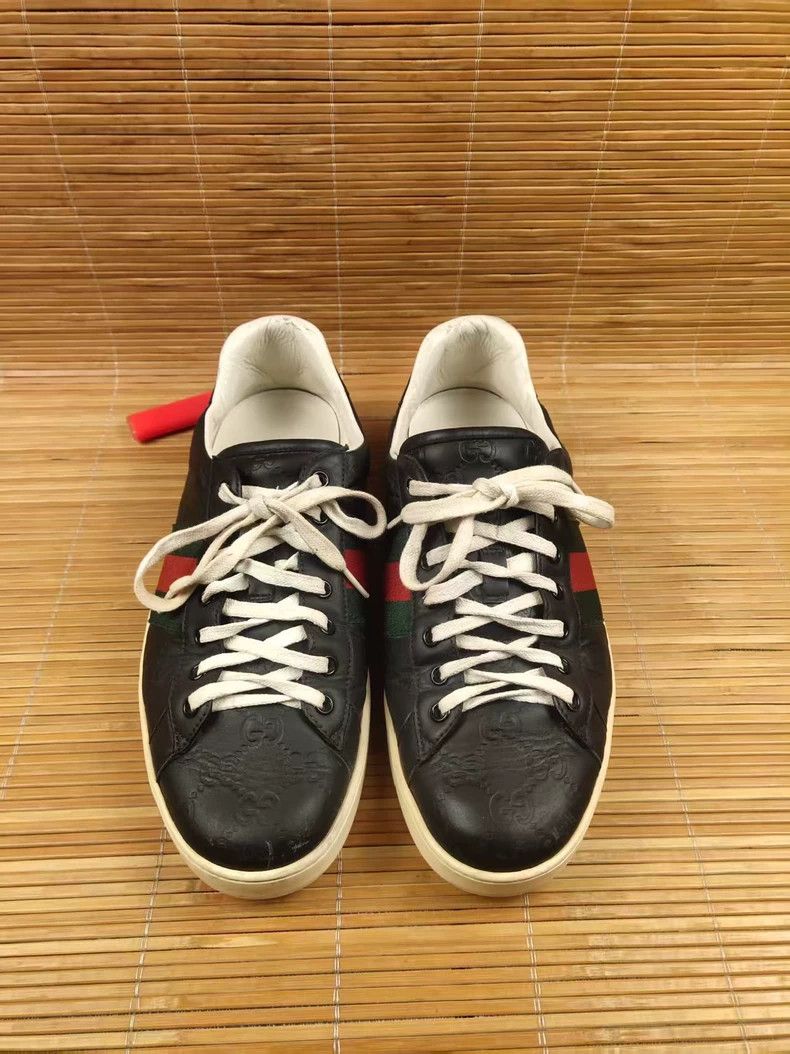 Gucci Gucci Embossed Leather Low-Top Sneakers - dmc Size US 10.5 / EU 43-44 - 2 Thumbnail