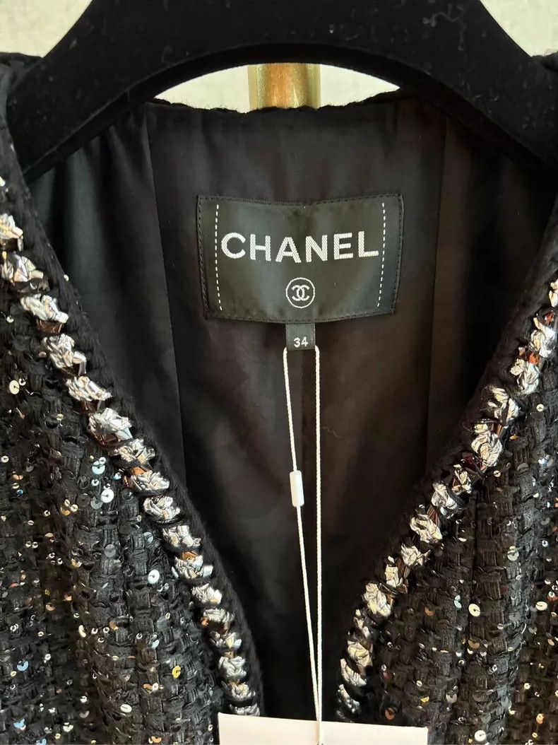 Chanel Chanel 22P Black Sequin Tweed Jacket - dmc Size US S / EU 44-46 / 1 - 2 Thumbnail