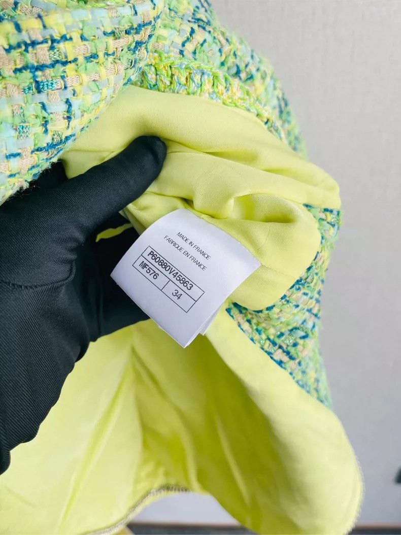 Chanel Chanel 2019 Green Tweed Jacket - dmc Size US S / EU 44-46 / 1 - 4 Thumbnail