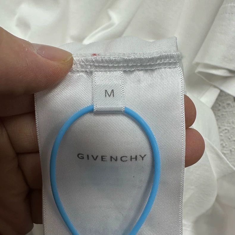 Givenchy Givenchy 24SS Chest Logo Print T-shirt - dmc Size US M / EU 48-50 / 2 - 4 Thumbnail
