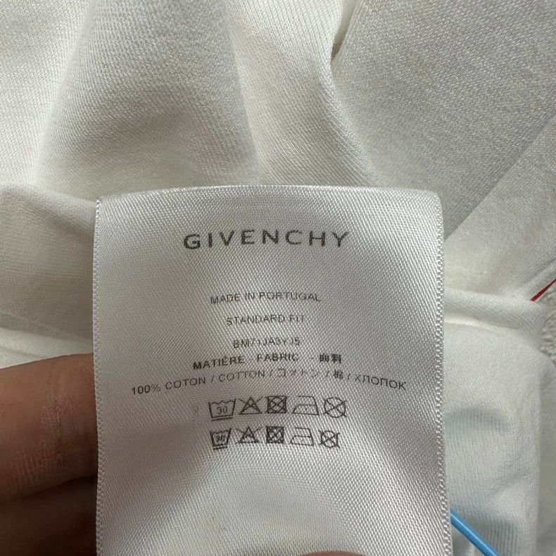 Givenchy Givenchy 24SS Chest Logo Print T-shirt - dmc Size US M / EU 48-50 / 2 - 5 Thumbnail