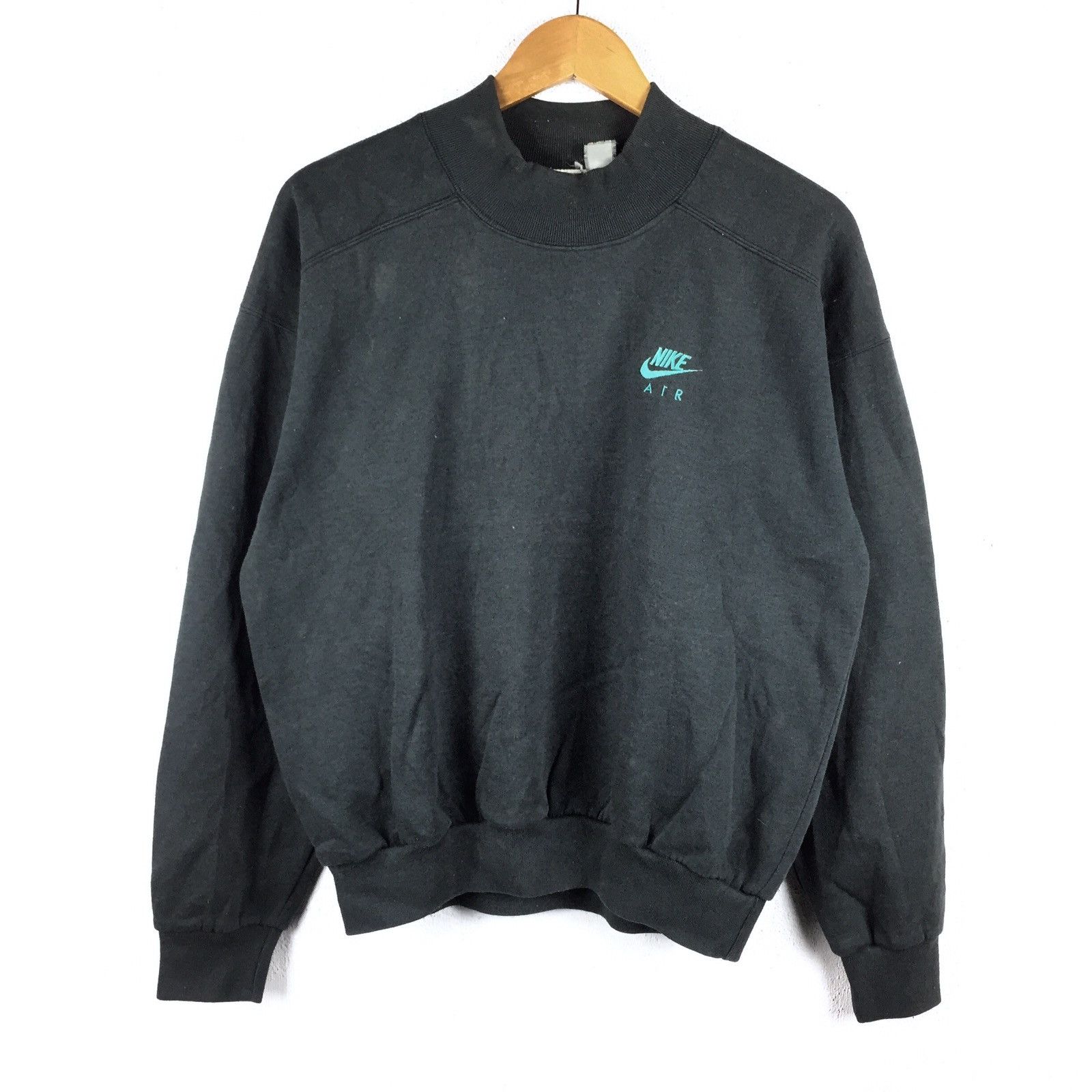 Vintage Nike Sweatshirt Retro Fashion 90s Nike Grey Tag