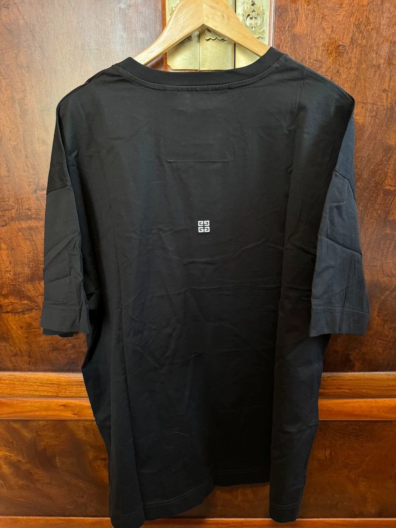 Givenchy Givenchy Classic Shield Logo Short Sleeve T-Shirt - dmc Size US L / EU 52-54 / 3 - 6 Thumbnail
