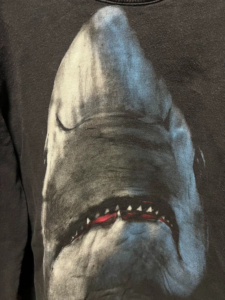 Givenchy Givenchy Shark Print Sweatshirt - dmc Size US M / EU 48-50 / 2 - 4 Thumbnail