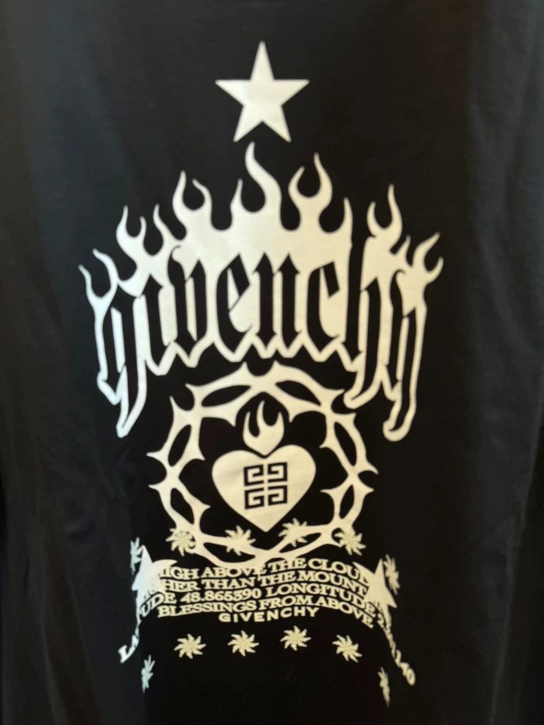 Givenchy GIVENCHY Star Logo Black Short Sleeve Tee - dmc Size US XXL / EU 58 / 5 - 2 Thumbnail