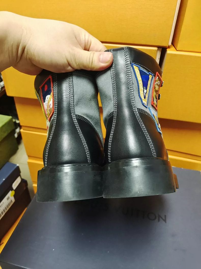 Louis Vuitton Louis Vuitton Embroidered Badge Men's Boots - dmc Size US 6 / EU 39 - 8 Thumbnail