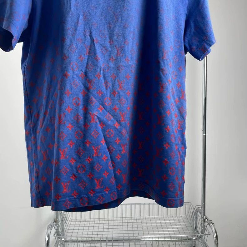 Louis Vuitton Louis Vuitton Red Blue Gradient T-shirt - dmc Size US L / EU 52-54 / 3 - 3 Thumbnail