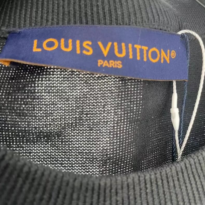 Louis Vuitton Louis Vuitton Portrait Logo Short Sleeve Tee - dmc Size US L / EU 52-54 / 3 - 3 Thumbnail
