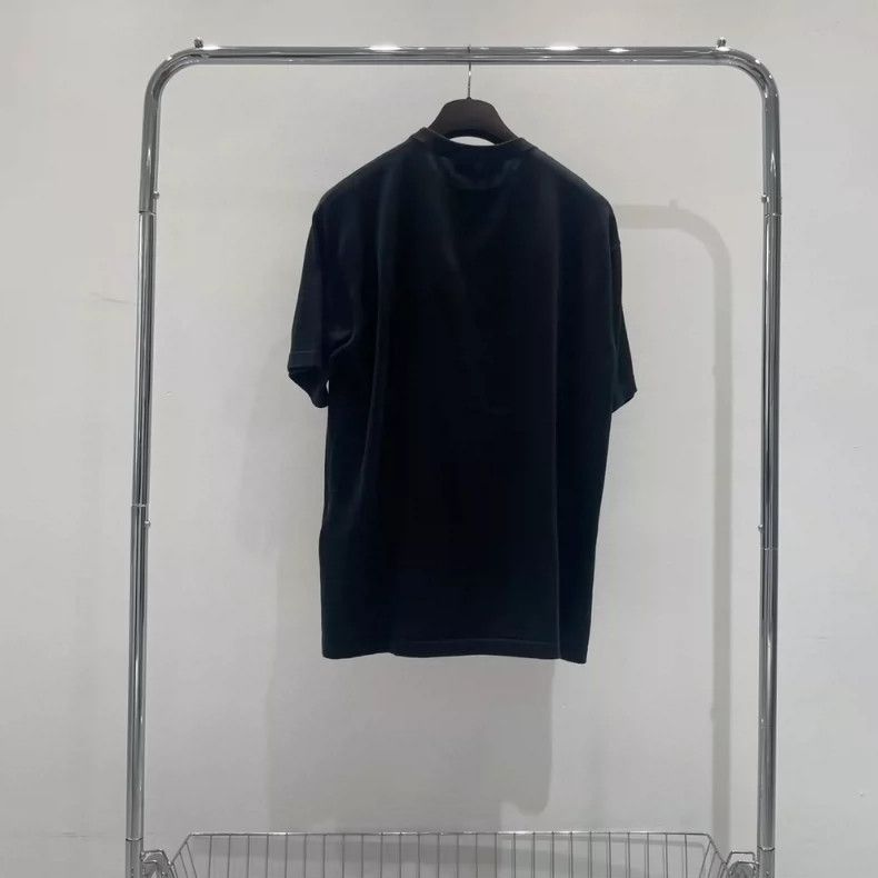 Louis Vuitton Louis Vuitton Portrait Logo Short Sleeve Tee - dmc Size US L / EU 52-54 / 3 - 2 Thumbnail