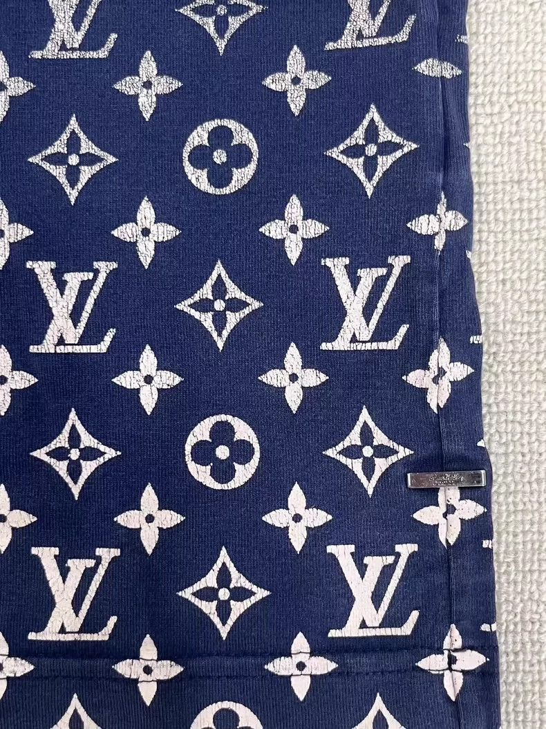 Louis Vuitton Louis Vuitton Monogram Gradient Short Sleeve T-Shirt - dmc Size US XS / EU 42 / 0 - 3 Thumbnail