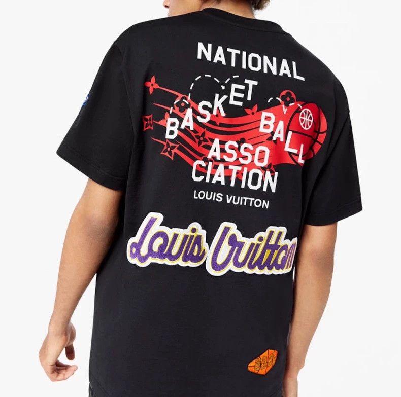 Louis Vuitton Louis Vuitton x NBA Embroidered Logo T-Shirt - dmc Size US XL / EU 56 / 4 - 8 Thumbnail