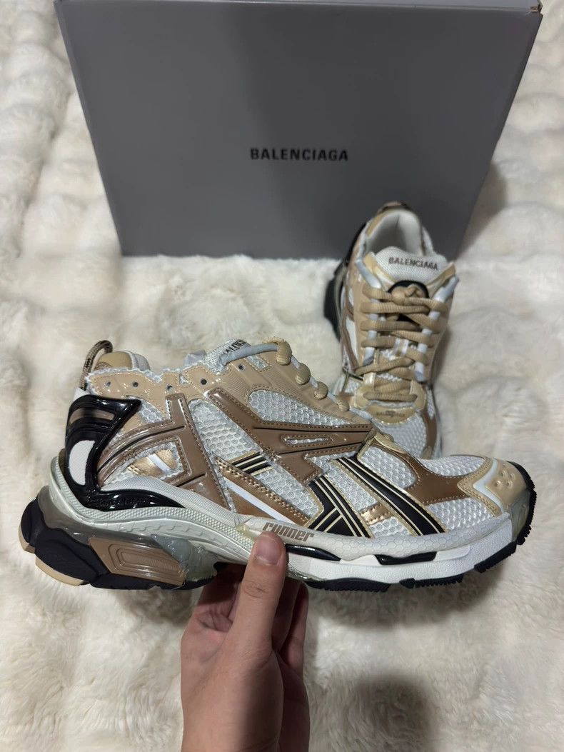 Balenciaga Balenciaga Runner Men's Sneakers - dmc Size US 10.5 / EU 43-44 - 4 Thumbnail