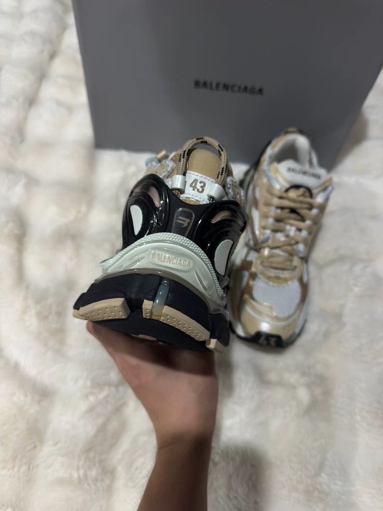 Balenciaga Balenciaga Runner Men's Sneakers - dmc Size US 10.5 / EU 43-44 - 5 Thumbnail