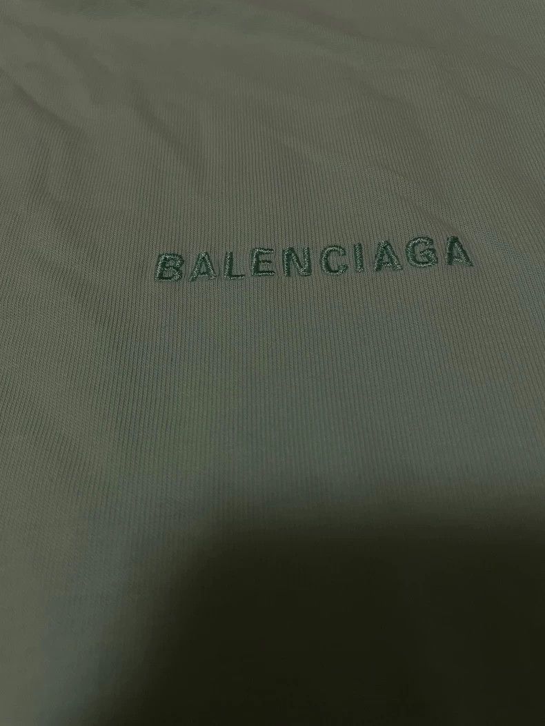 Balenciaga Balenciaga Embroidered Short Sleeve T-Shirt-yf Size US M / EU 48-50 / 2 - 2 Thumbnail