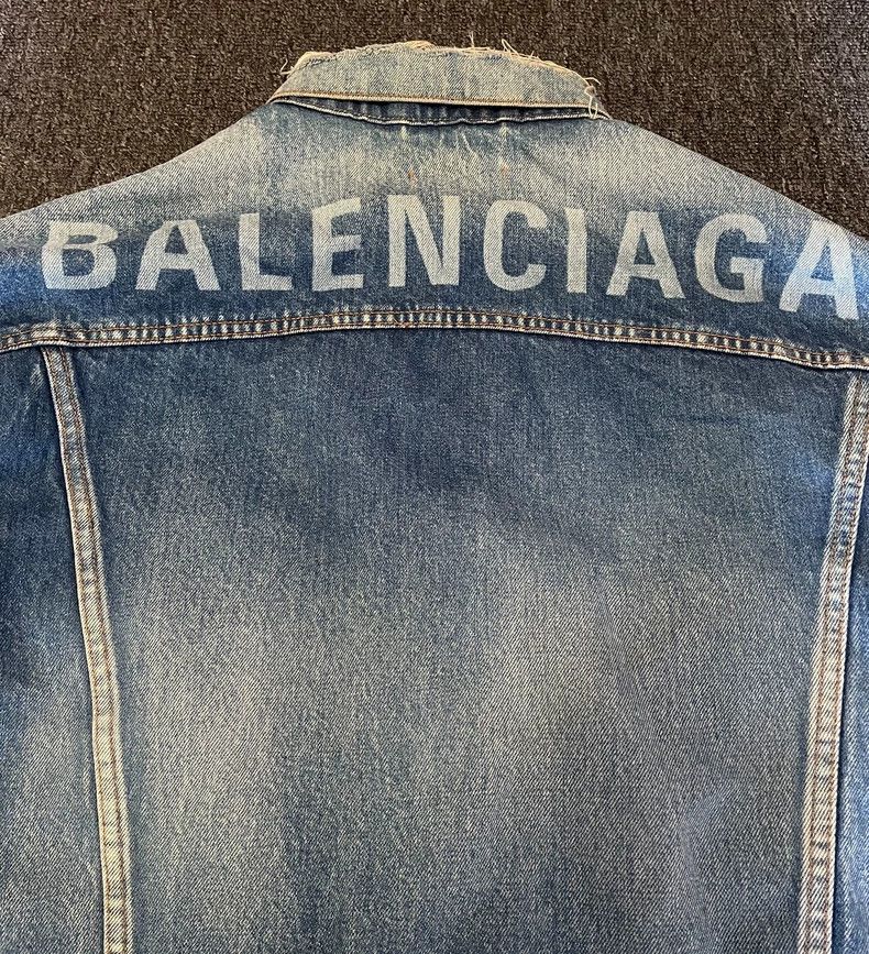 Balenciaga Balenciaga Oversize Denim Jacket-yf Size US M / EU 48-50 / 2 - 5 Thumbnail