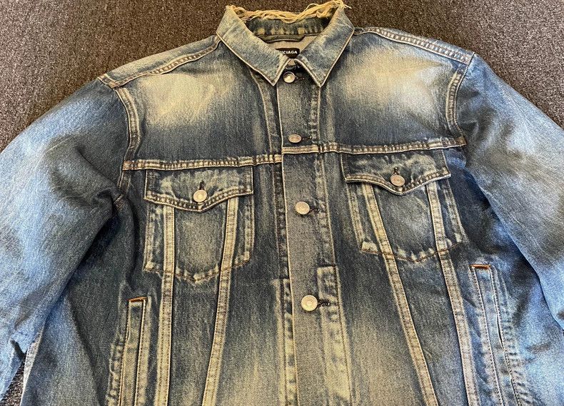 Balenciaga Balenciaga Oversize Denim Jacket-yf Size US M / EU 48-50 / 2 - 3 Thumbnail