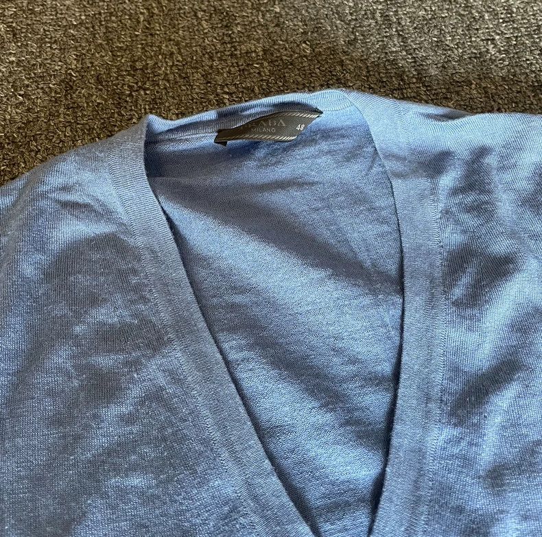 Prada Prada V-neck Wool Sweater-yf Size US L / EU 52-54 / 3 - 2 Thumbnail