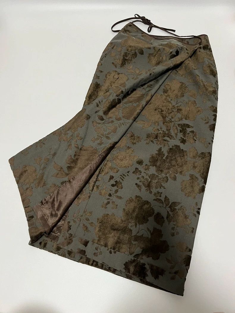 Japanese Brand KENZO Velvet Floral Wrap Skirt - dmc Size US 32 / EU 48 - 4 Thumbnail