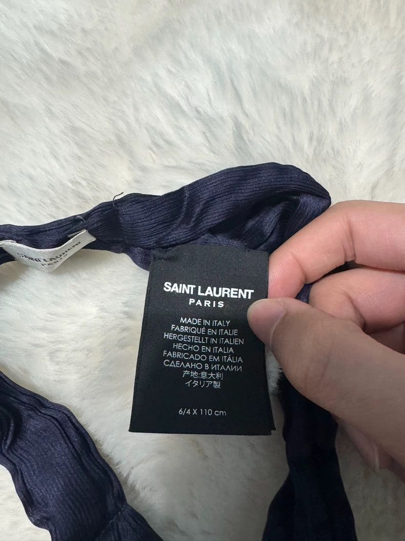 Yves Saint Laurent Saint Laurent Navy Silk Scarf - dmc Size ONE SIZE - 5 Thumbnail