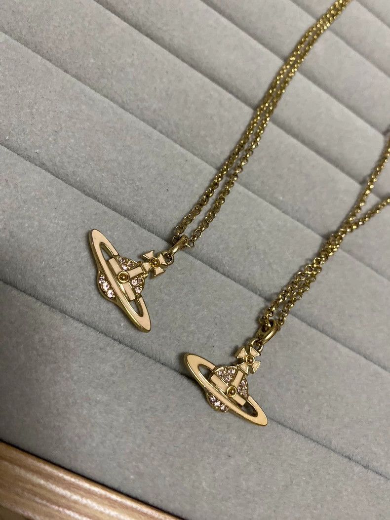Vivienne Westwood Vivienne Westwood Pink Saturn Necklace - dmc Size ONE SIZE - 2 Thumbnail