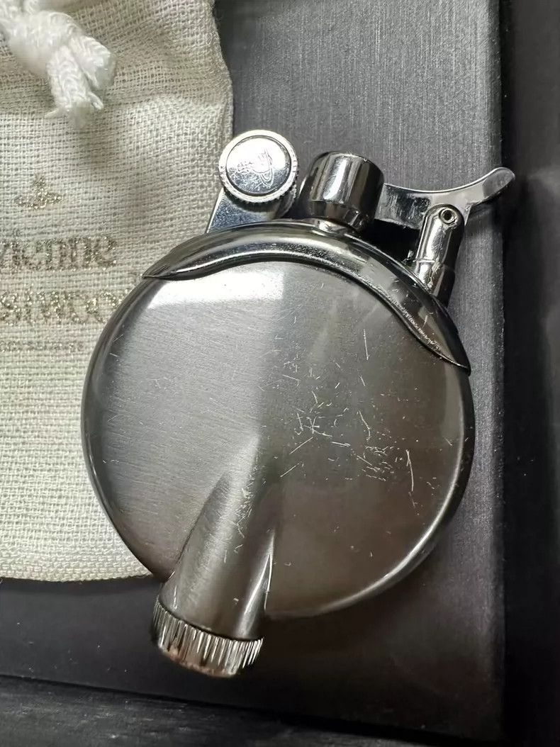 Vivienne Westwood Vivienne Westwood Saturn Kerosene Lighter - dmc Size ONE SIZE - 3 Thumbnail