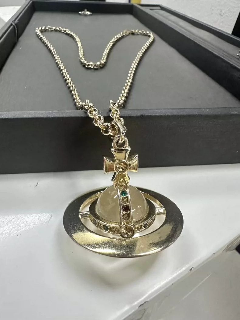 Vivienne Westwood Vivienne Westwood Gold Saturn Necklace - dmc Size ONE SIZE - 7 Thumbnail