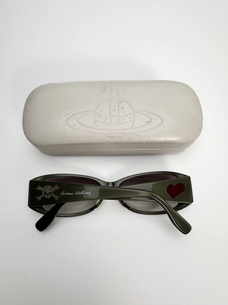 Vivienne Westwood Vivienne Westwood Skull Heart Sunglasses - dmc Size ONE SIZE - 9 Thumbnail